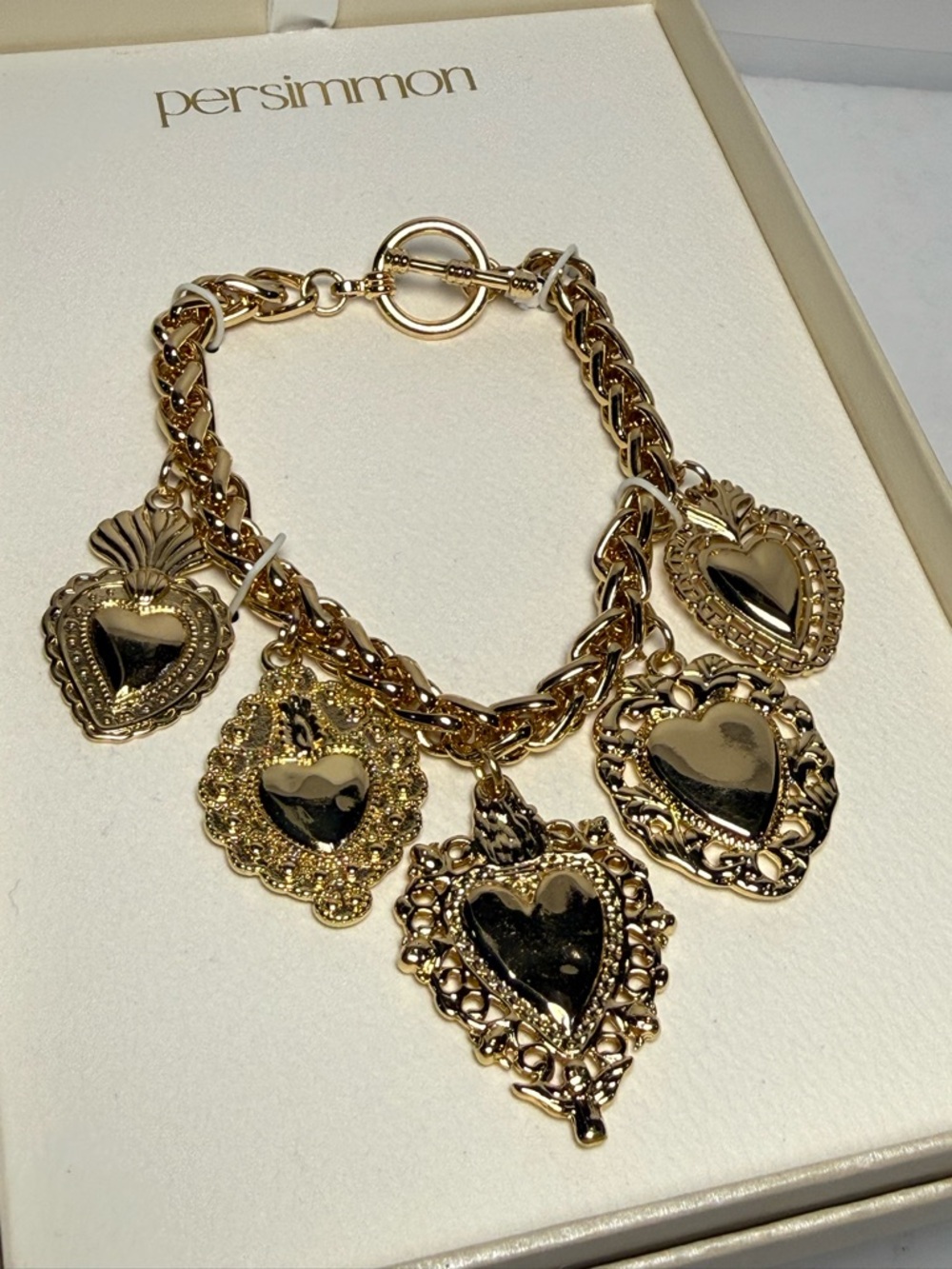 Persimmon Gold Tone Sacred Heart Charm Bracelet 8.5” Chunky Chain Statement NIB - Picture 2 of 7